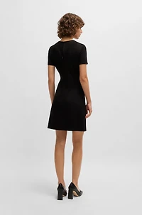 Slim-fit crew-neck dress stretch fabric