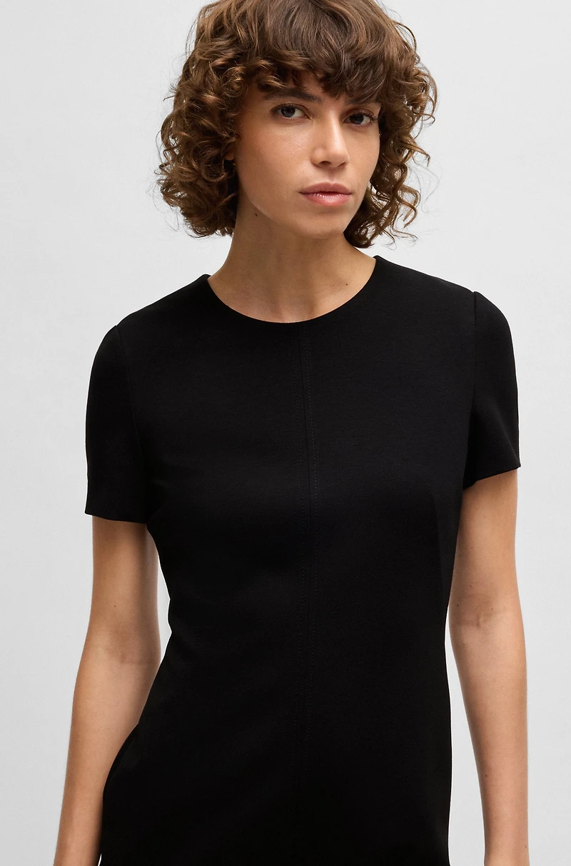 Slim-fit crew-neck dress stretch fabric