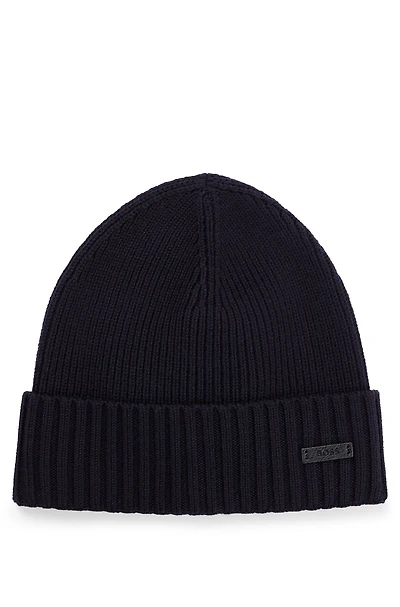 Beanie hat in virgin wool with logo plaque