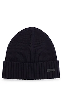 Beanie hat in virgin wool with logo plaque