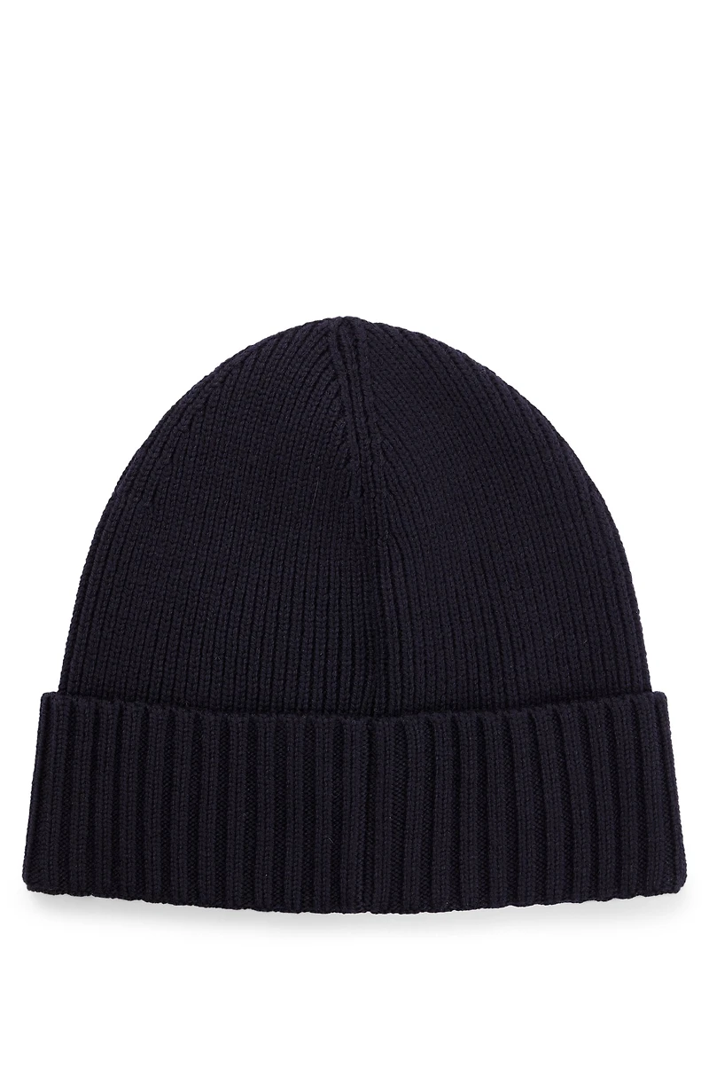 Beanie hat in virgin wool with logo plaque