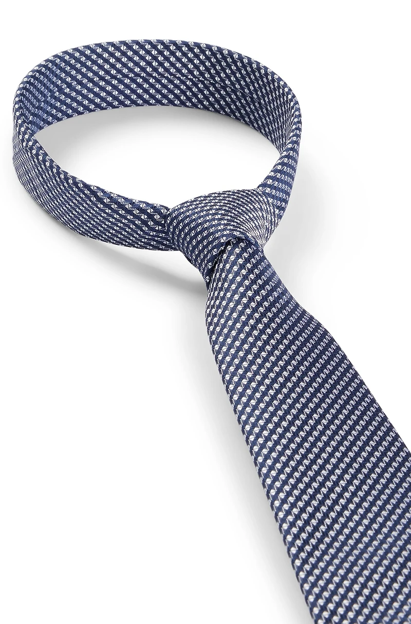 Silk-blend tie with jacquard pattern