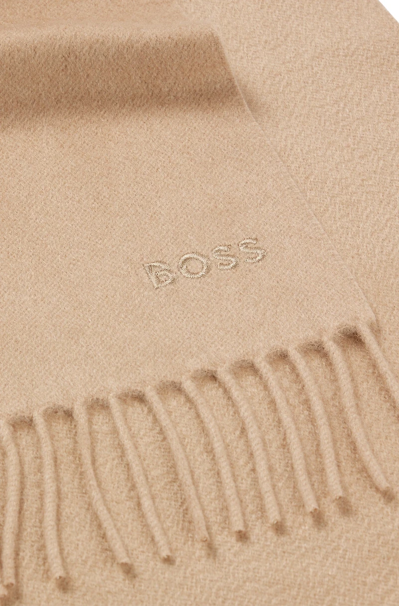 Fringed scarf in pure Italian cashmere with embroidered logo