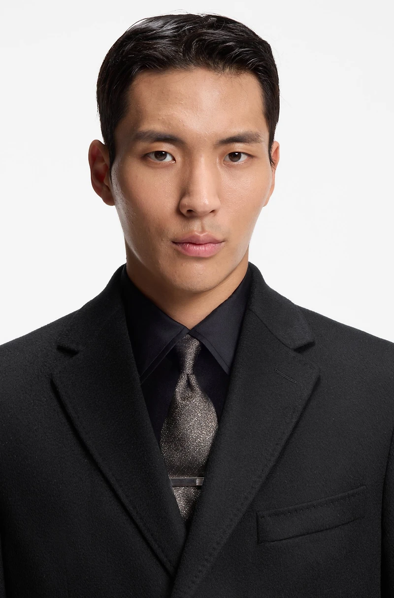 Cashmere coat a slim fit