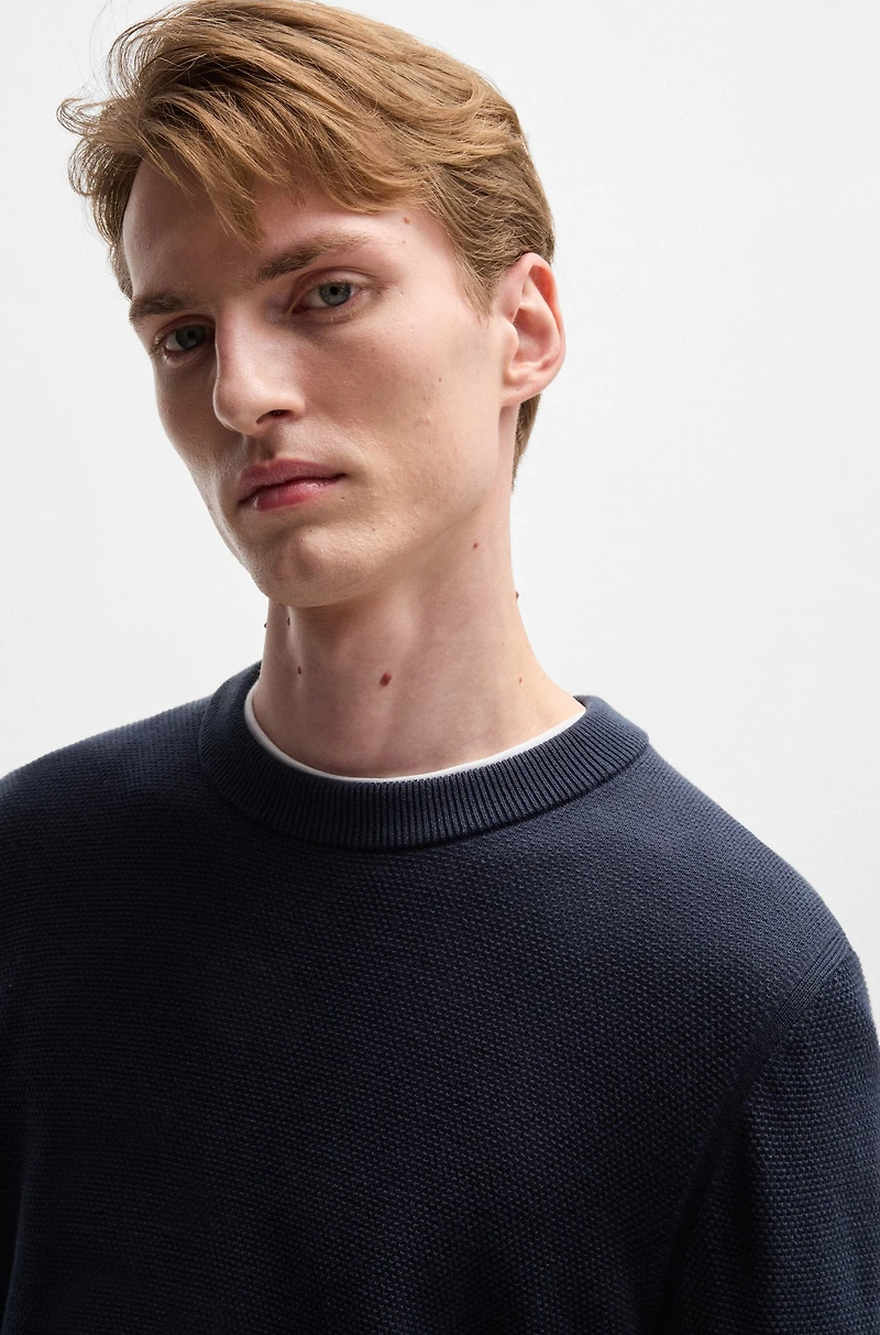 Micro-structured sweater cotton