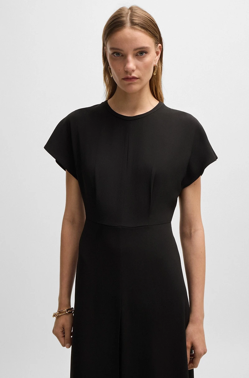 Keyhole-neckline dress with plissé insert