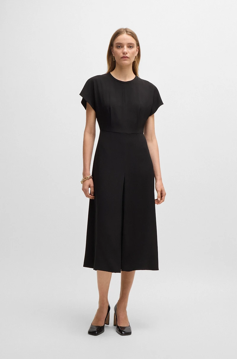 Keyhole-neckline dress with plissé insert