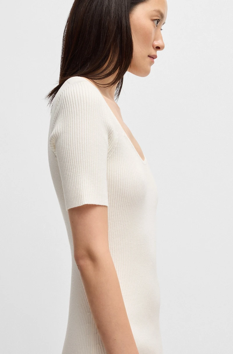 Slim-fit dress ribbed stretch fabric