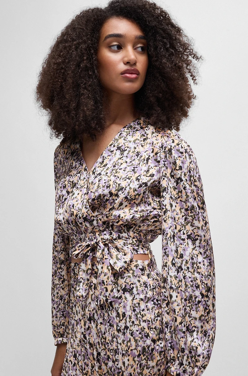 Slim-fit blouse printed satin twill