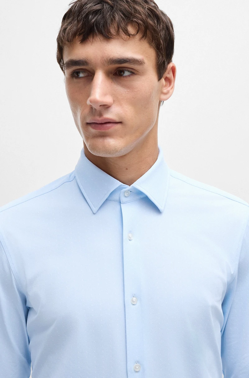 Slim-fit shirt structured performance-stretch material