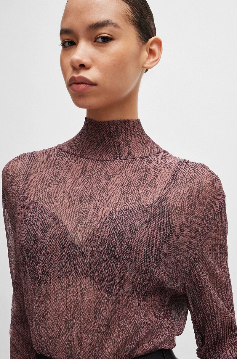 High-neck top plissé tulle