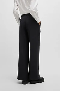 Boot-leg trousers stretch fabric