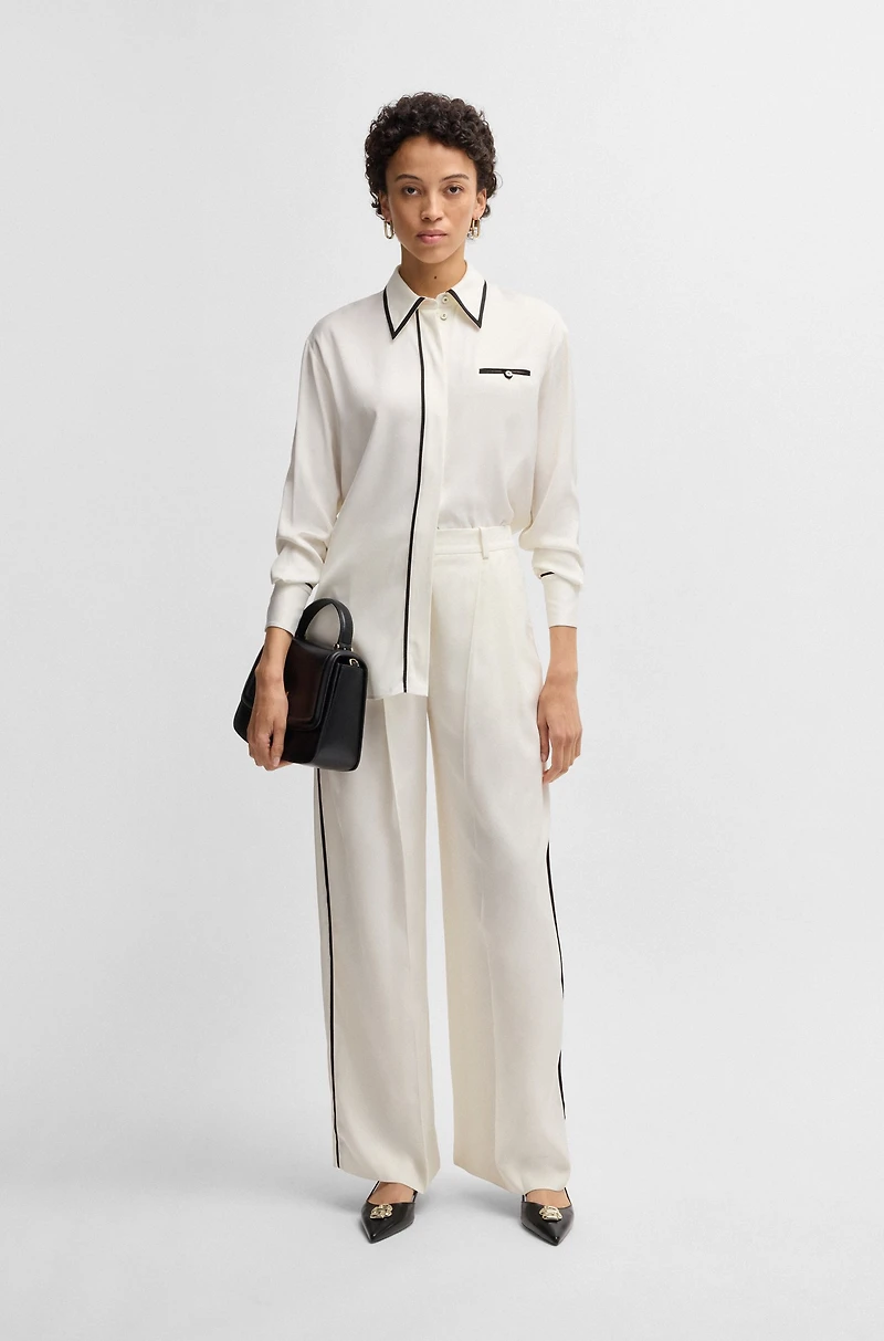 Relaxed-fit trousers with a wide leg