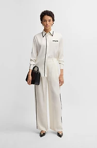 Relaxed-fit trousers with a wide leg