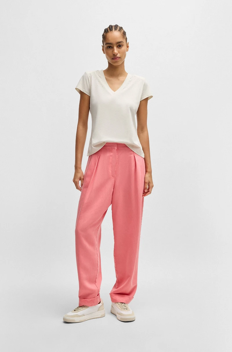 V-neck T-shirt cotton with embellishments
