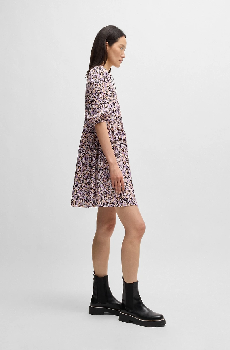 Cropped-sleeve dress hammered satin with seasonal print