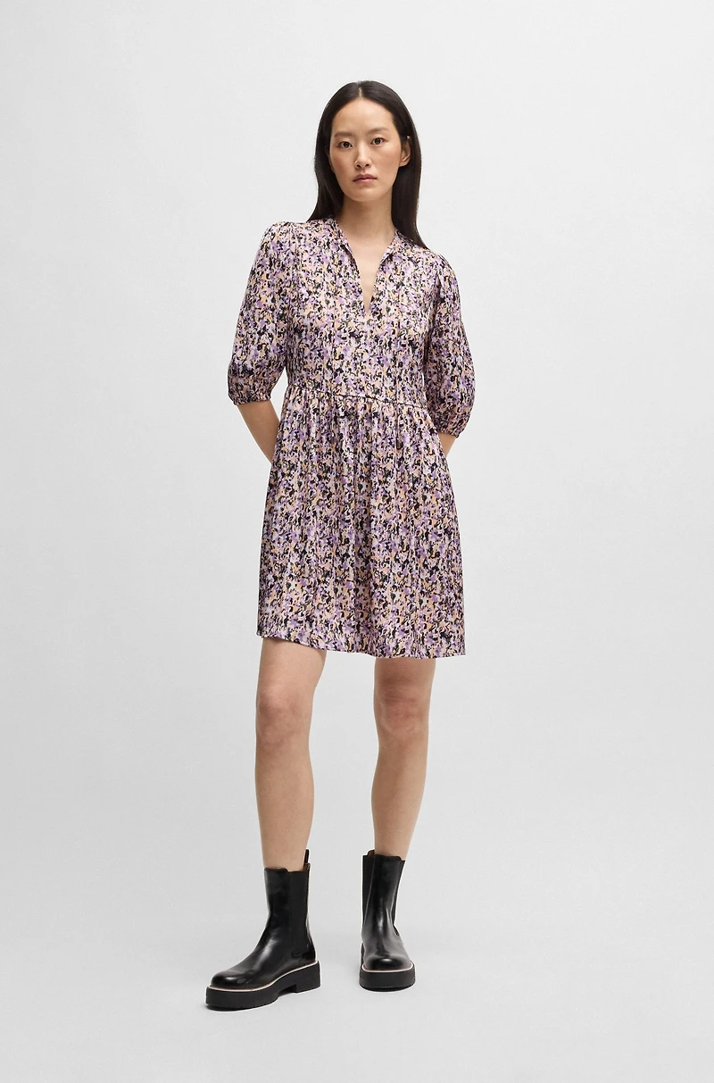 Cropped-sleeve dress hammered satin with seasonal print