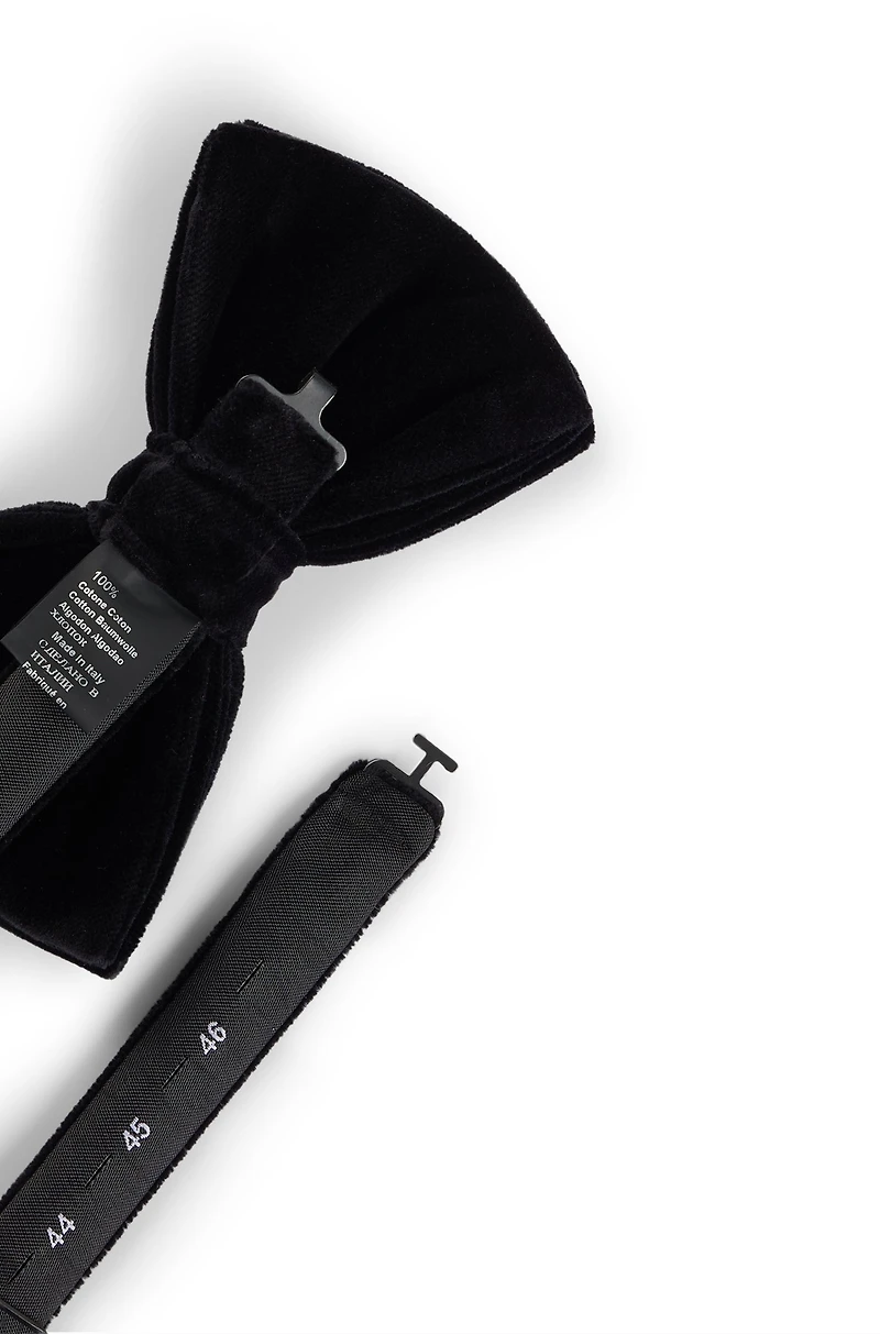 Pre-tied bow tie in cotton velvet