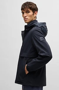 Softshell jacket washable stretch fabric with packable hood