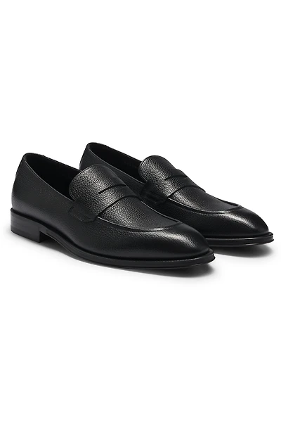 Apron-toe slip-on loafers grained leather