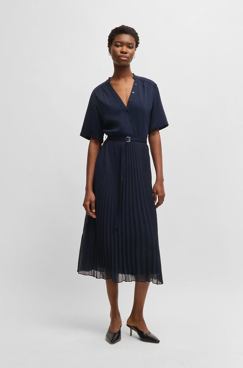 Belted dress with plissé skirt