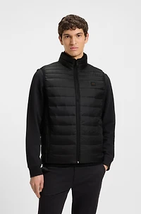Packable gilet water-repellent fabric