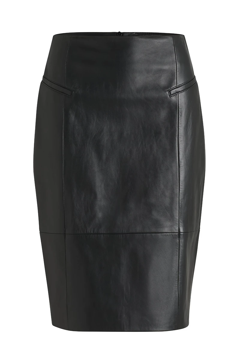 Pencil skirt lustrous leather