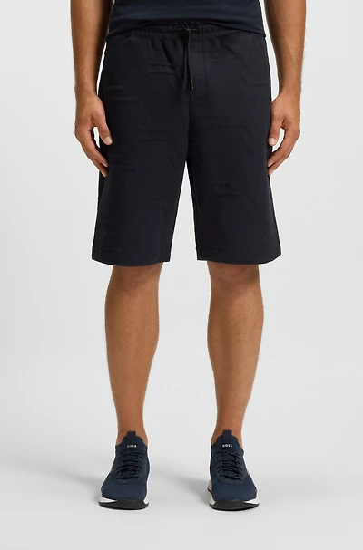 Relaxed-fit shorts with hexagonal quilting