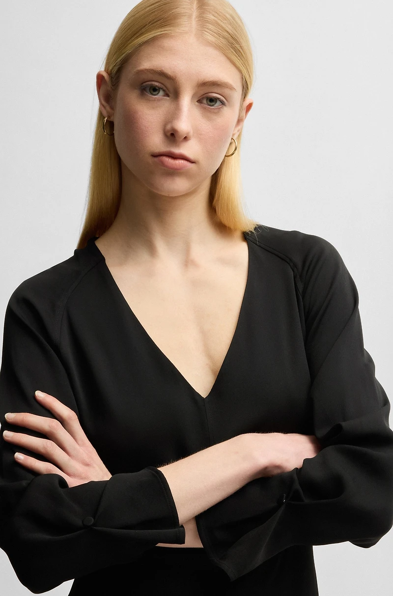 V-neck dress with button cuffs