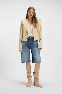 Knee-length denim shorts with raw hem