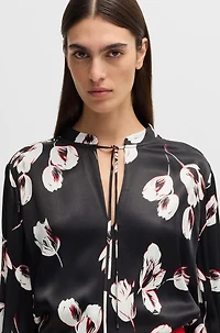 Relaxed-fit blouse with tulip print