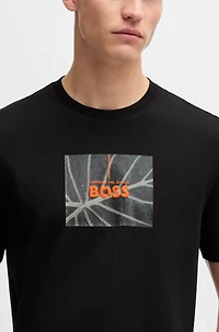Crew-neck T-shirt cotton with seasonal artwork