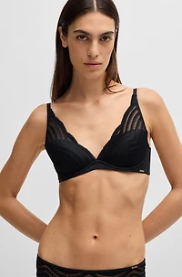 Underwired bra with padded cups and lace detailing