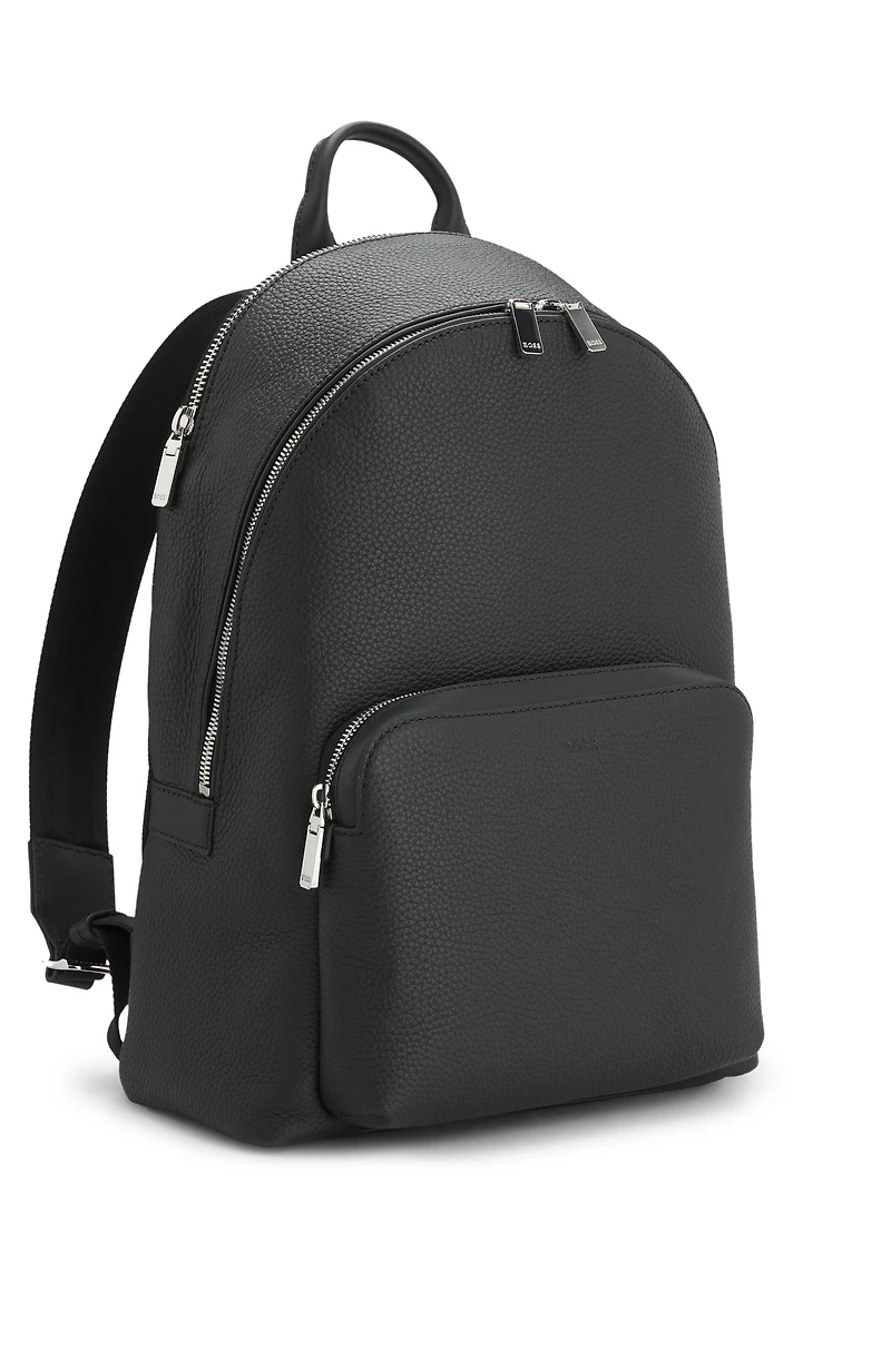Backpack in grained Italian leather with smart sleeve
