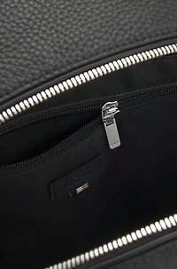Backpack in grained Italian leather with smart sleeve