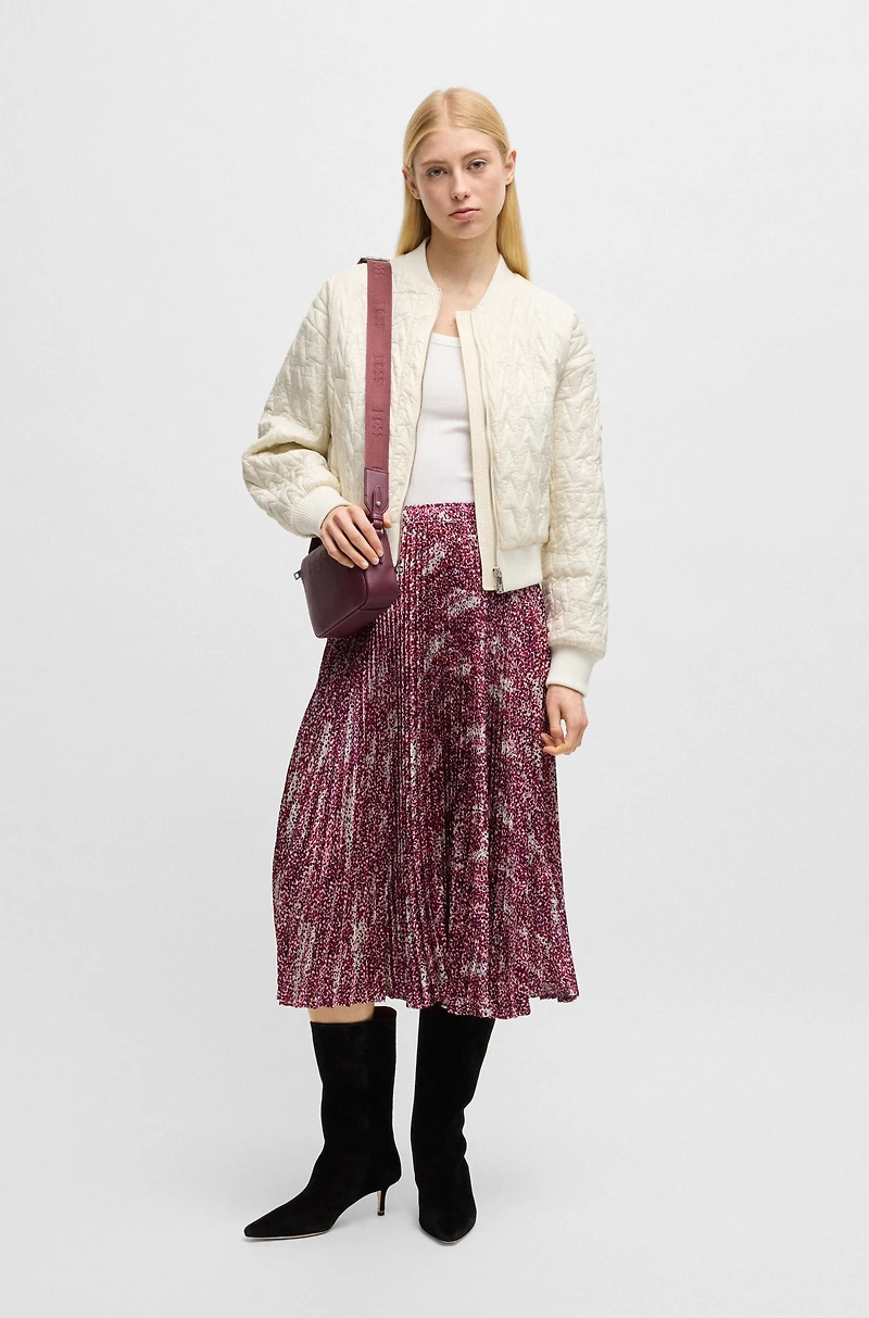 Midi-length skirt printed plissé satin