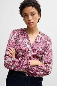 Regular-fit blouse with V neckline printed satin