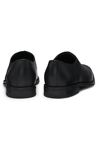 Italian-made Derby shoes leather with ornamental stitching