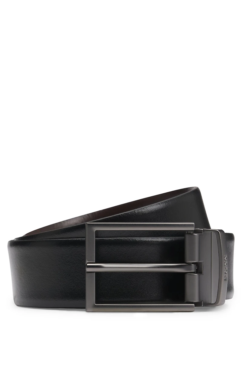 Reversible leather belt with logo keeper