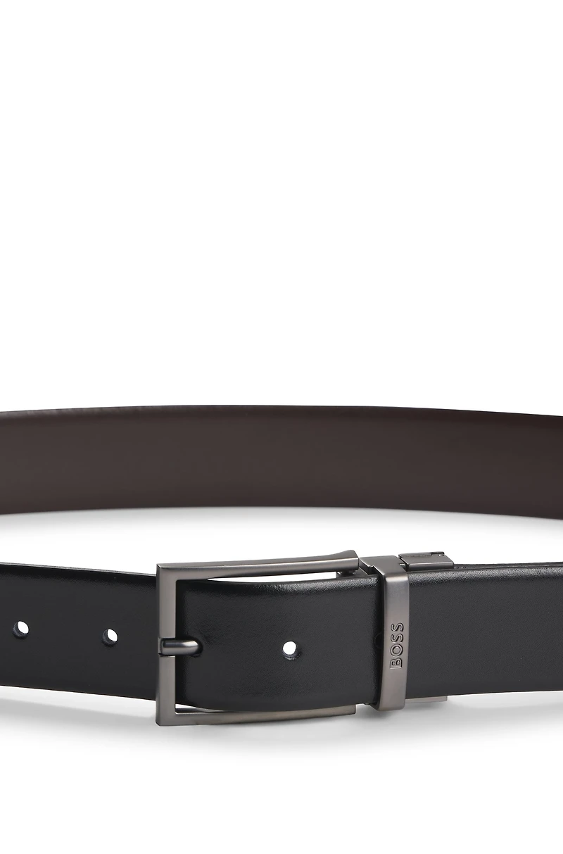 Reversible leather belt with logo keeper