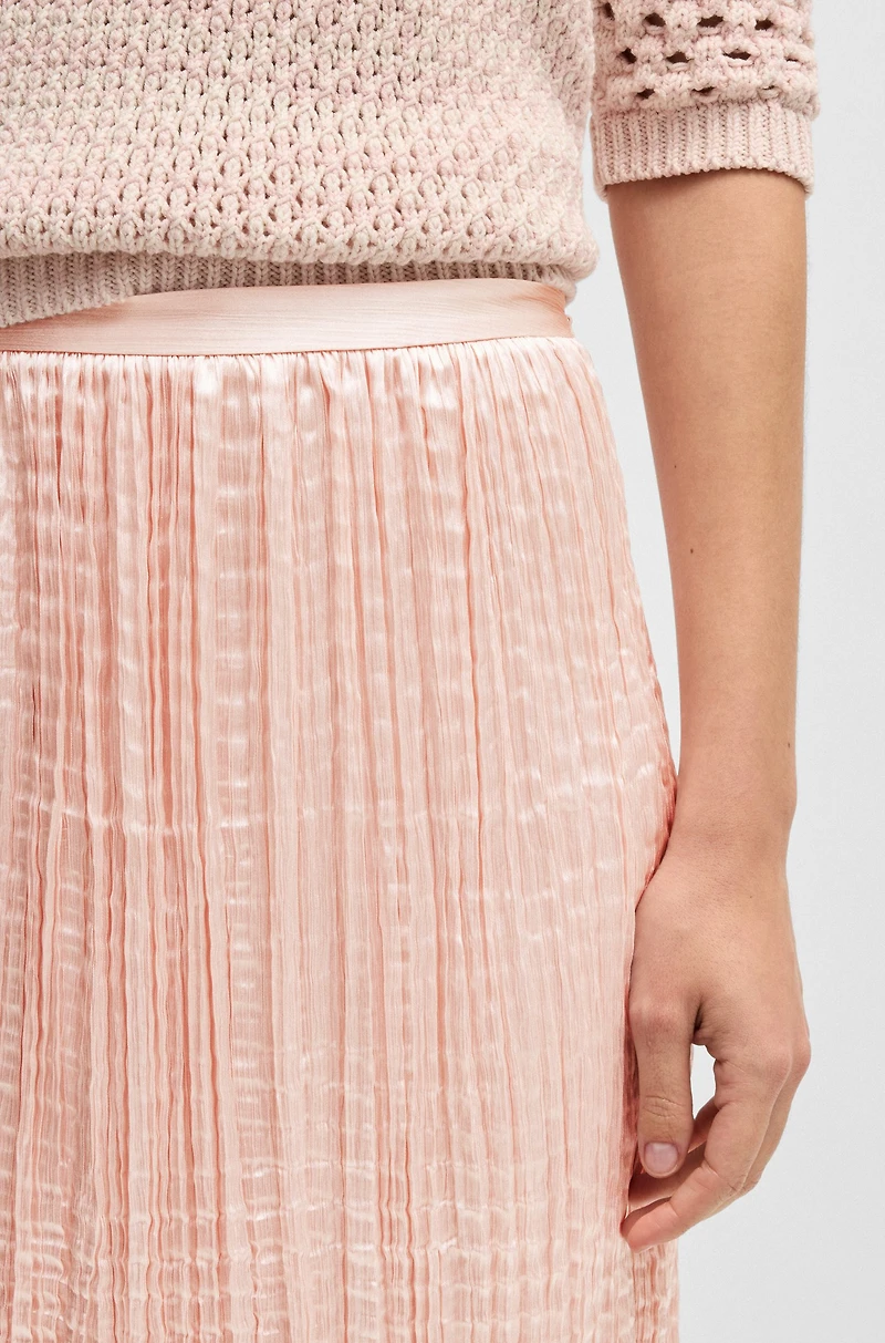 Crinkle-plissé skirt with tonal waistband