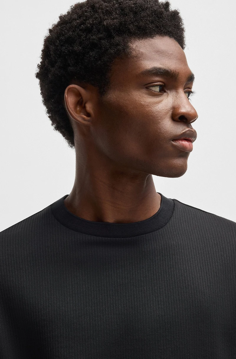 Regular-fit T-shirt seersucker fabric