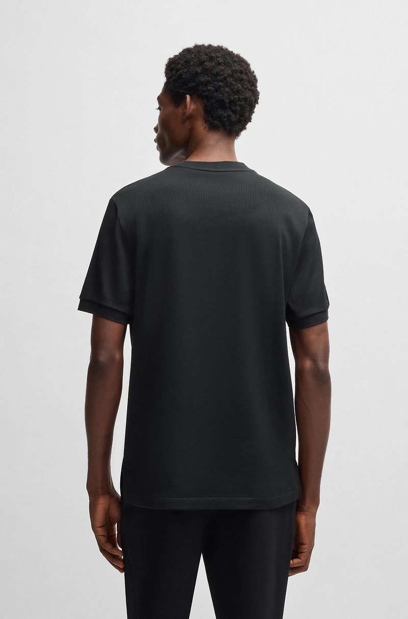 Regular-fit T-shirt seersucker fabric