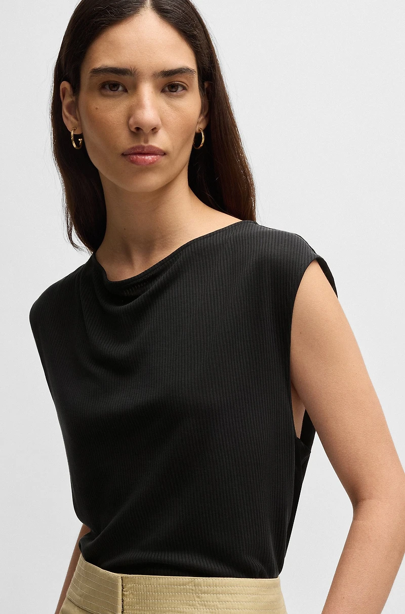 Sleeveless T-shirt with ribbed front