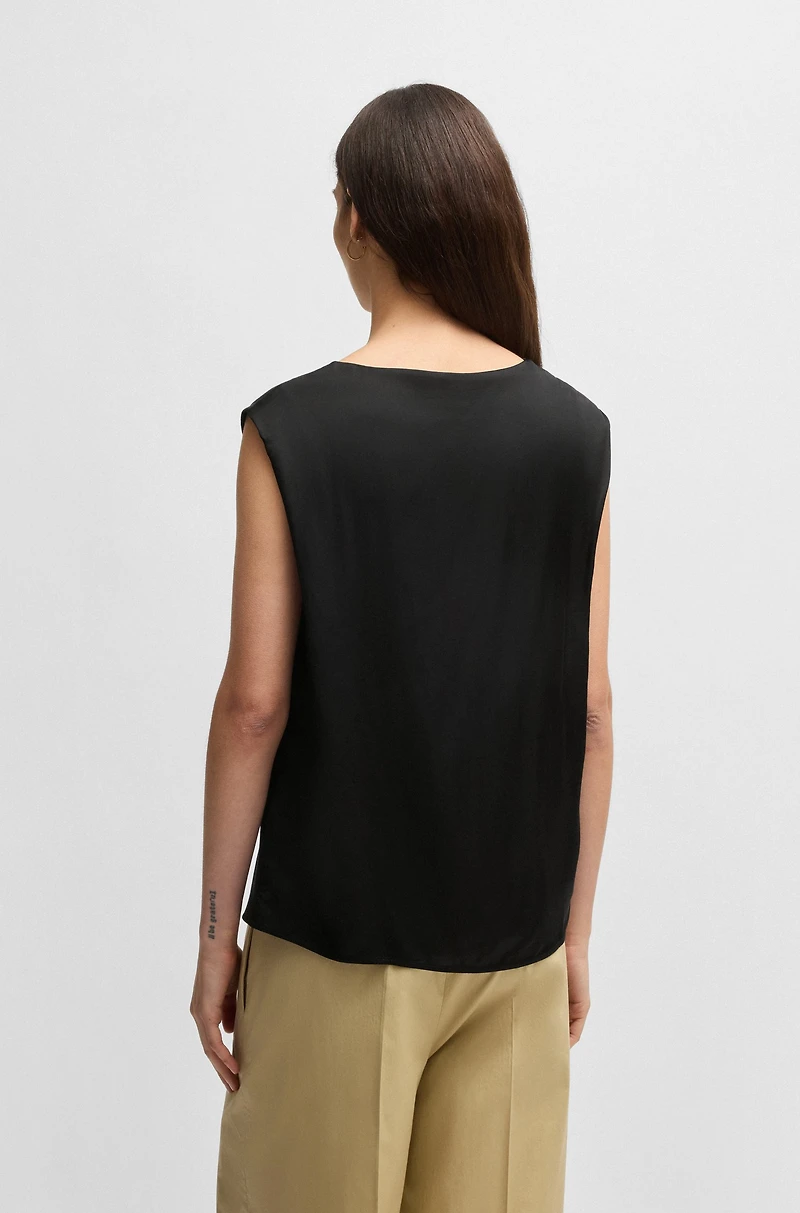 Sleeveless T-shirt with ribbed front
