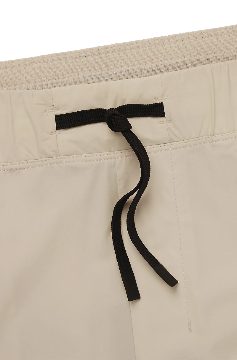 Active trousers with four-way stretch
