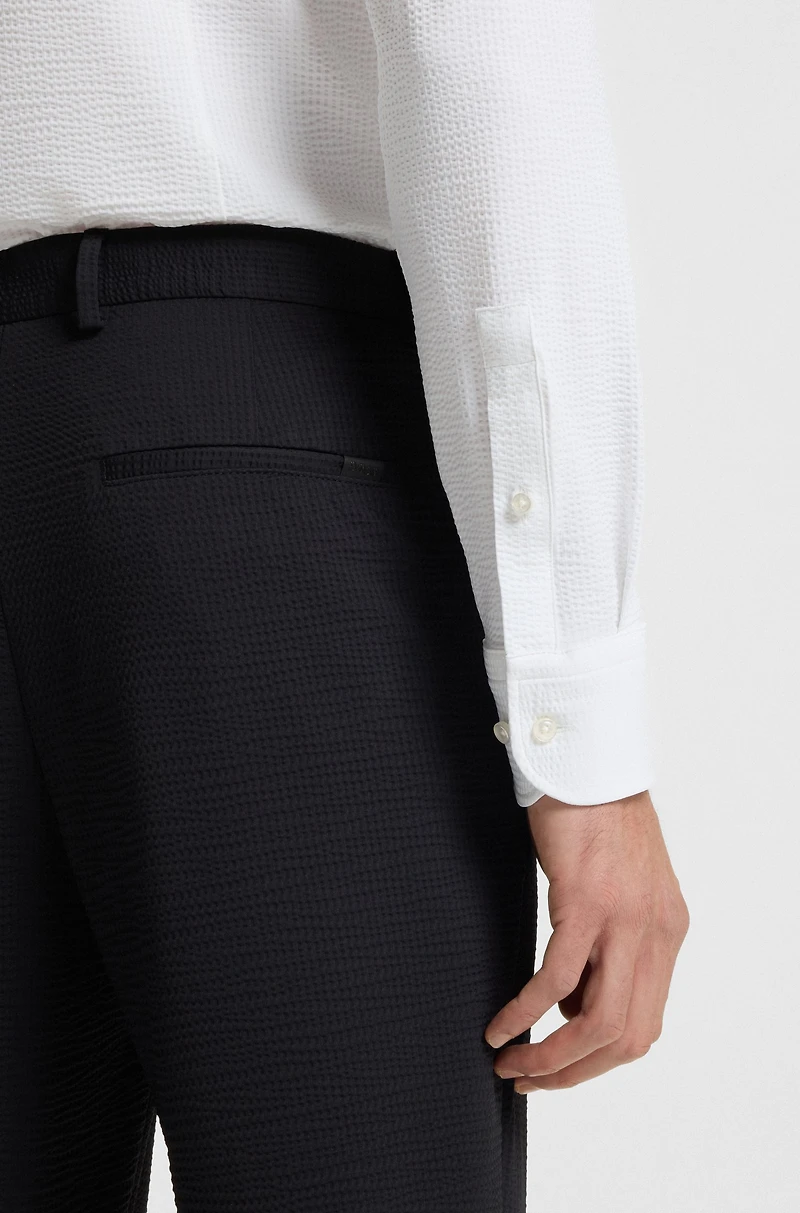 Slim-fit shirt Italian-made performance-stretch seersucker