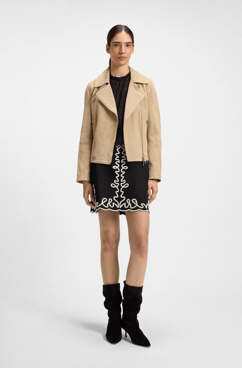 Cotton mini skirt with contrast embroidery