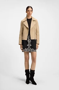 Cotton mini skirt with contrast embroidery