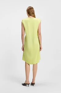 V-neck dress with integrated belt